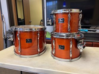 Pearl export toms with mounts