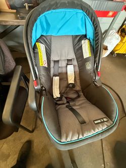 Baby car seat and stroller combo