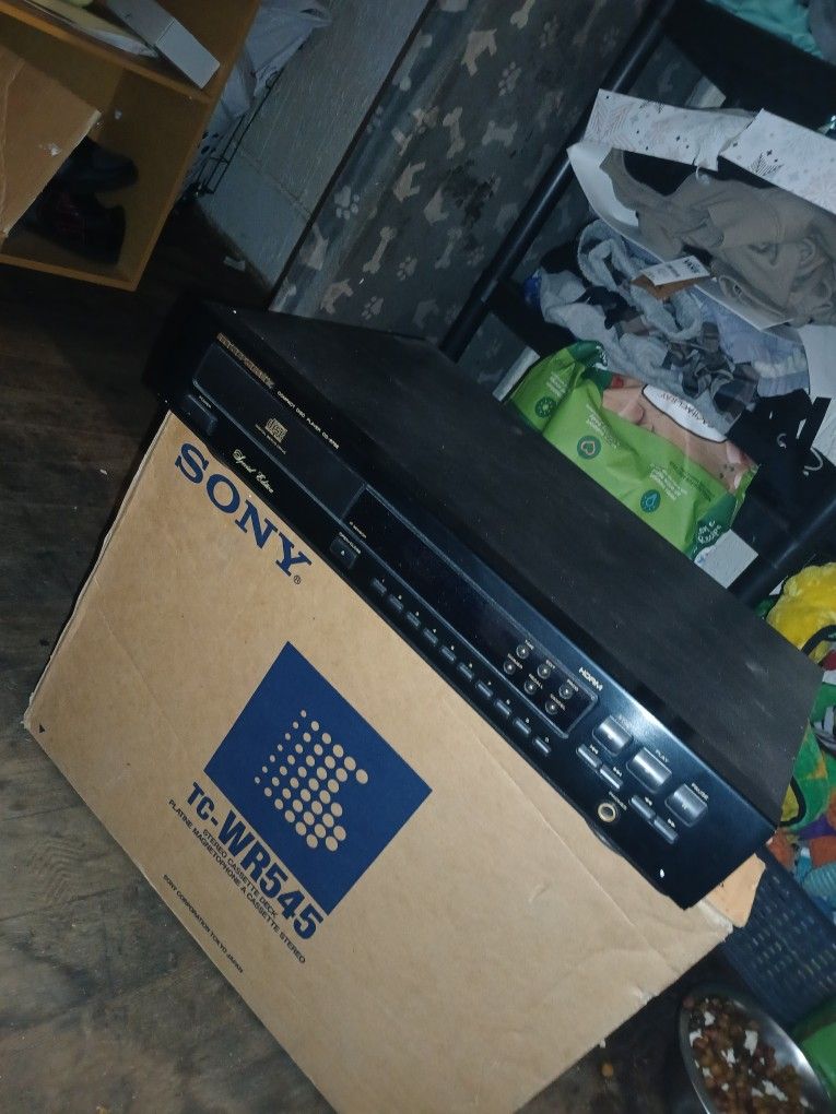 Special Edition Compact HD AM Marantz CD Player
