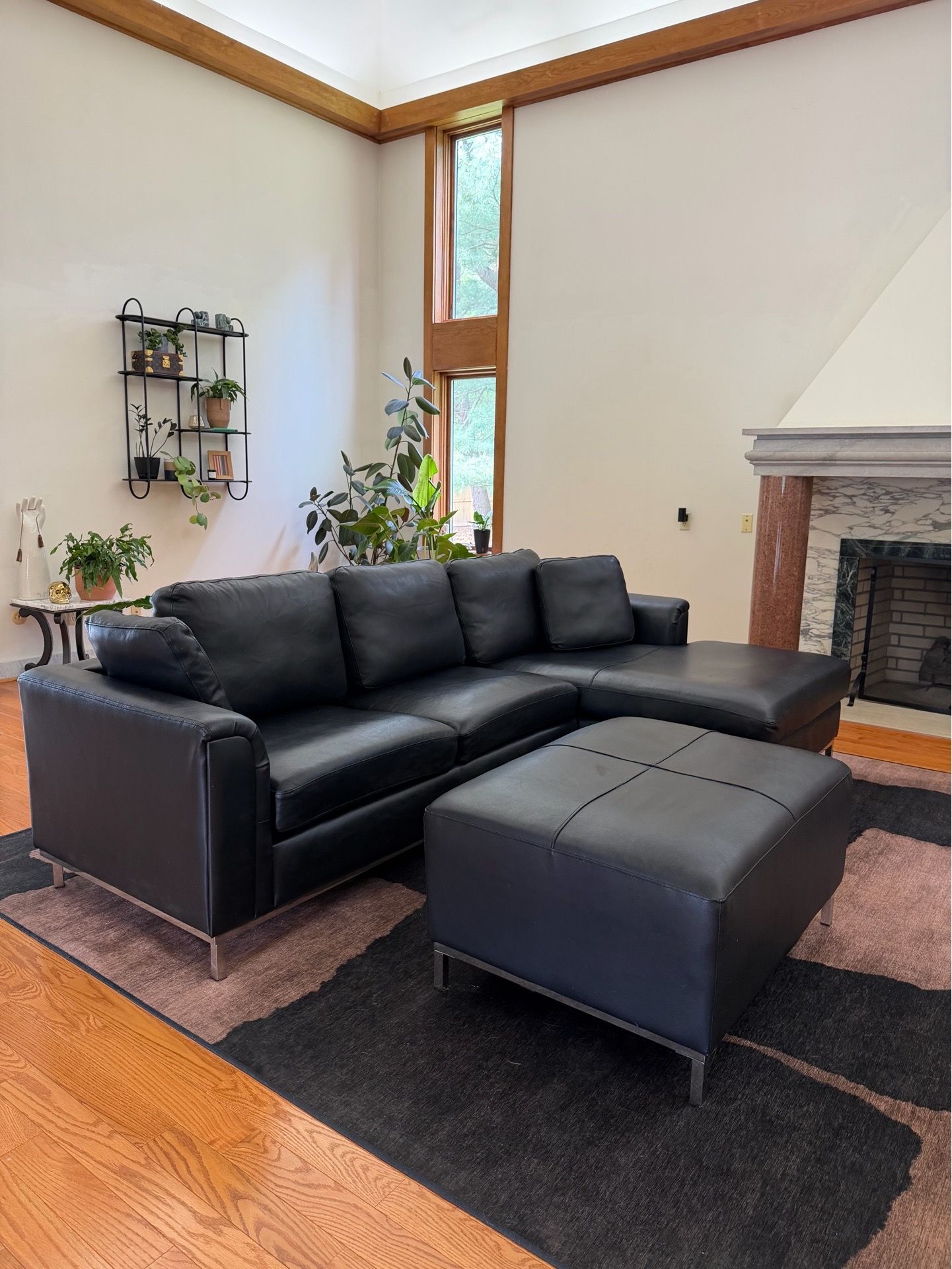 Black Leather 3-Piece Sectional
