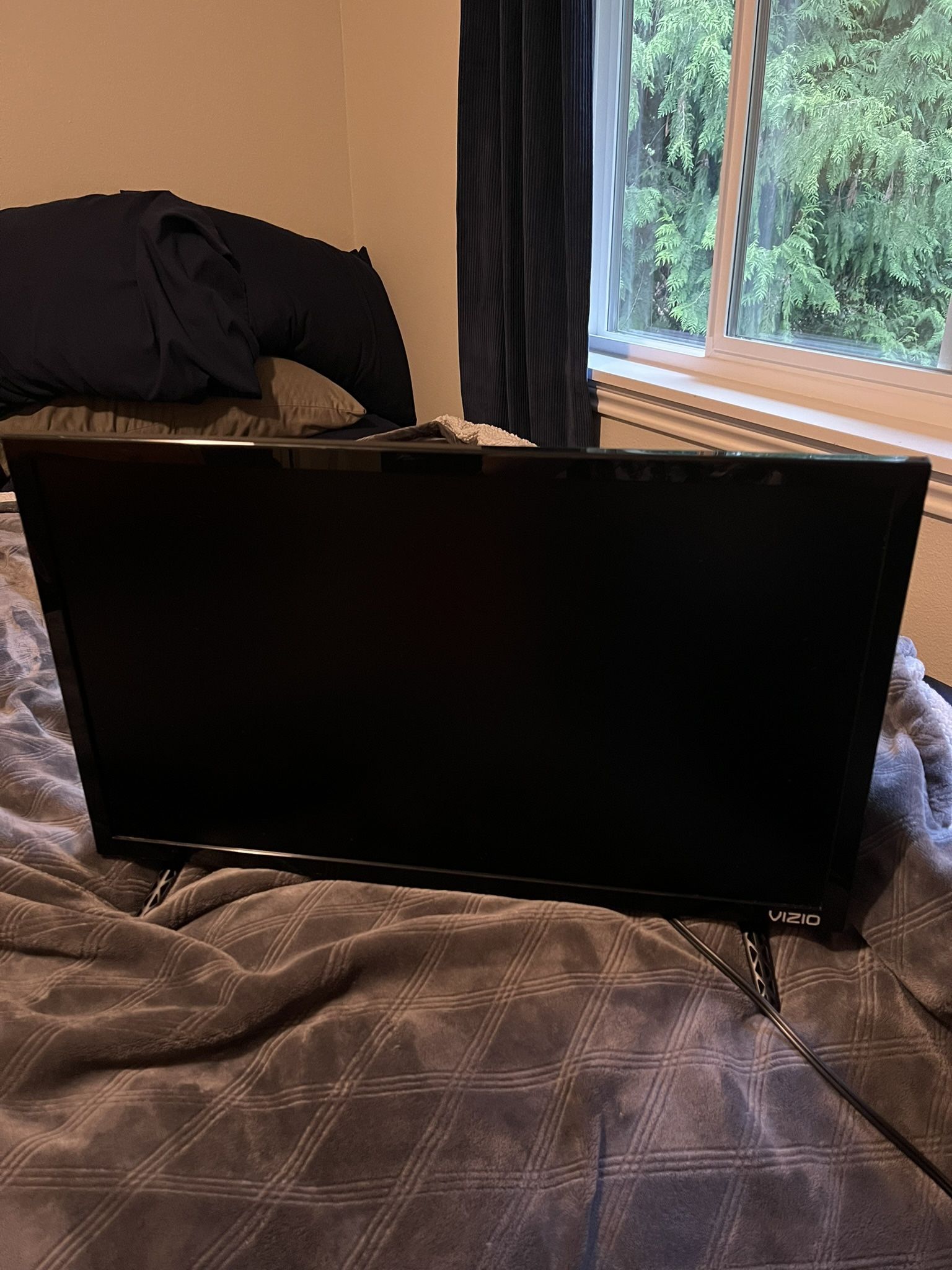 24” Vizio TV