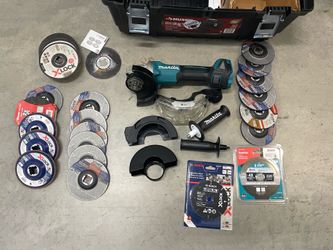 MAKITA 18V LXT BRUSHLESS Cordless 4-1/2 in. /5 in. X-Lock Angle Grinder