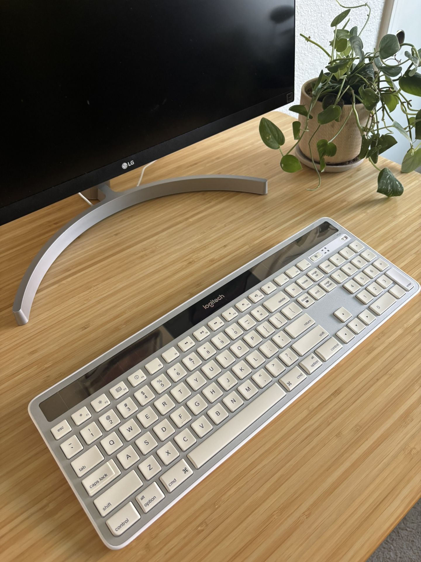 Logitech Wireless Keyboard & Mouse