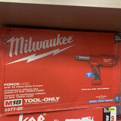 Milwaukee New FORCE LOGIC 6T Pistol Utility  Crimper One Key 
