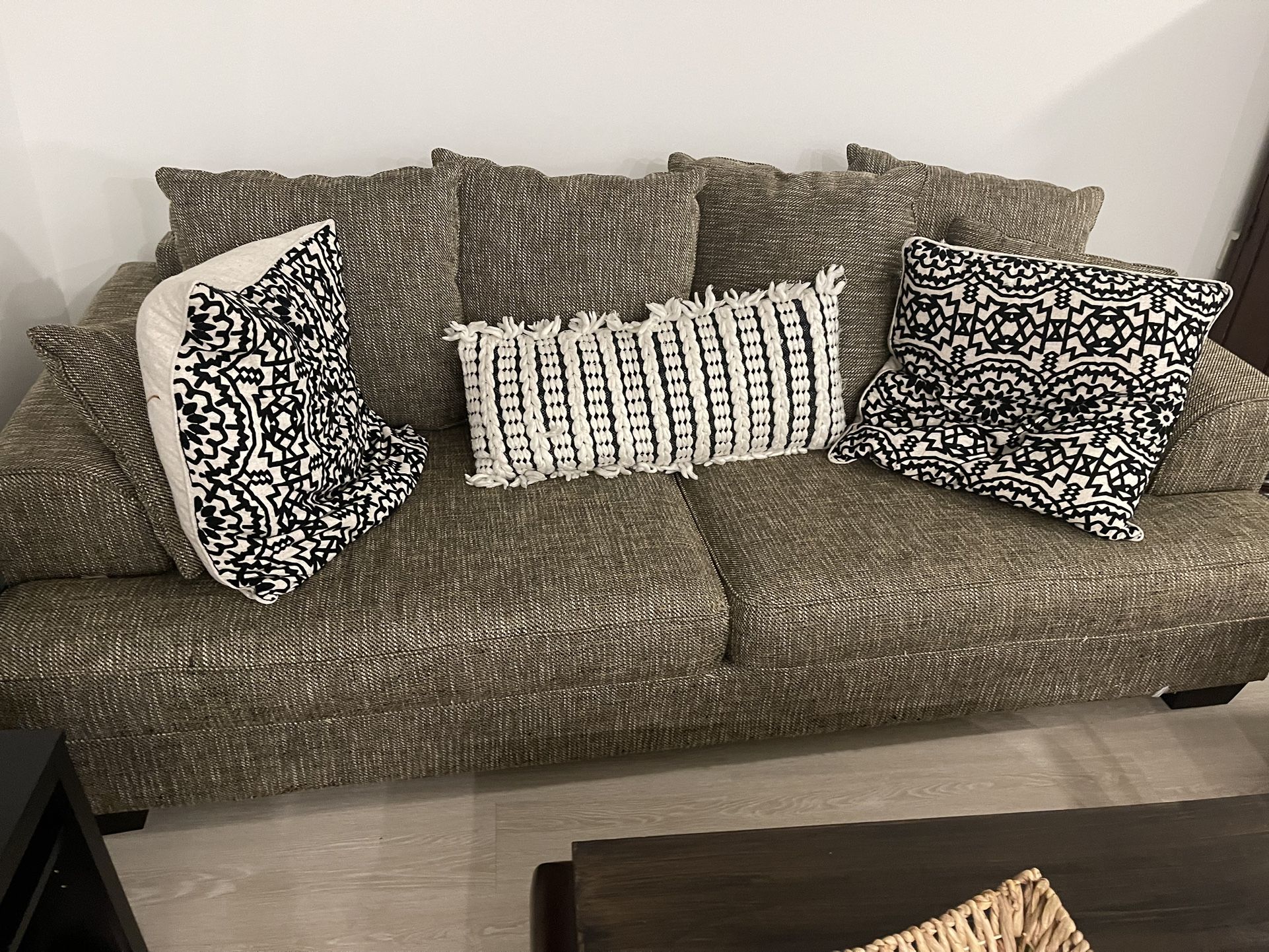 Soda and Loveseat Couch Set