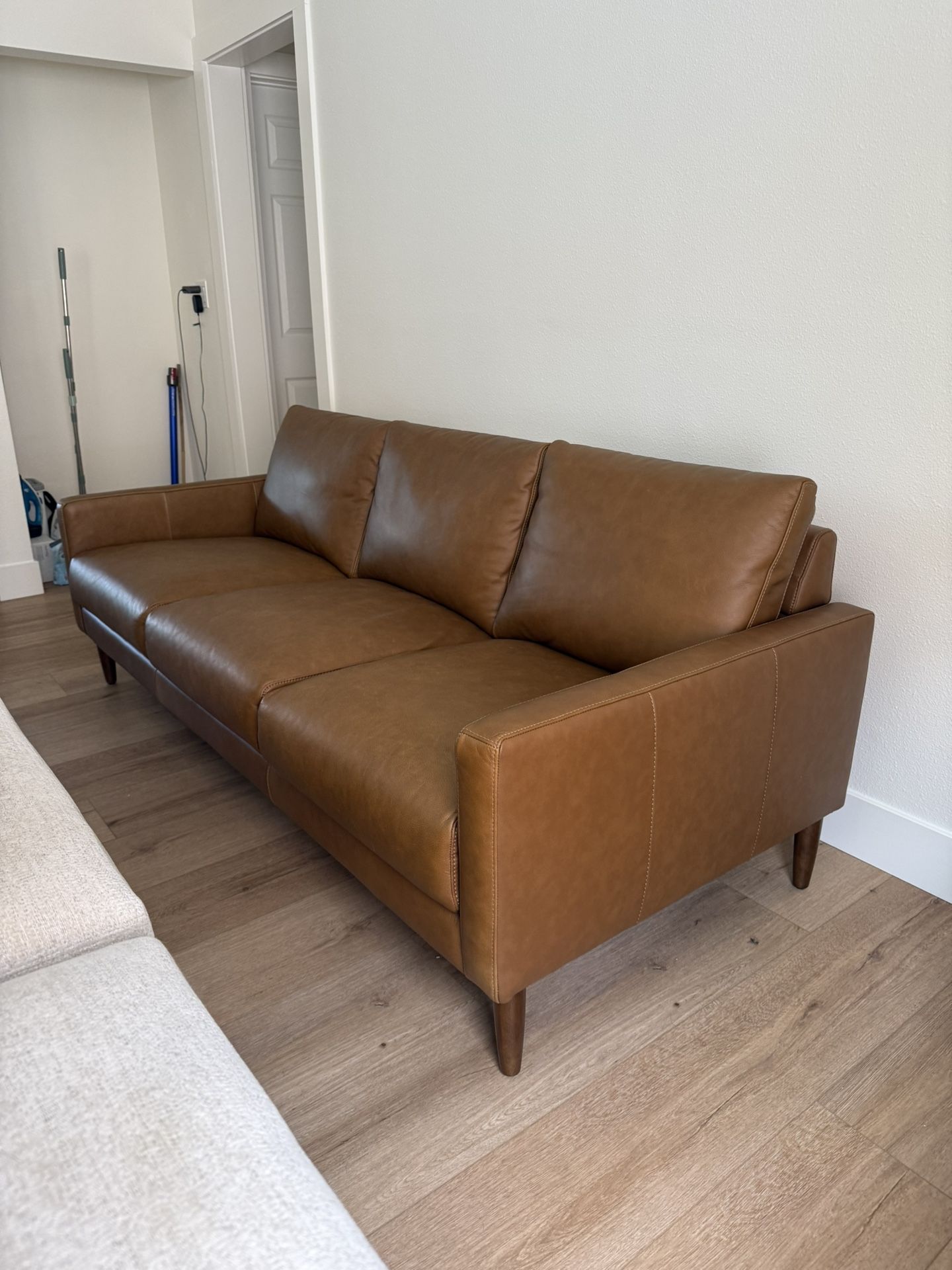 Modern Leather Sofa – Like New!