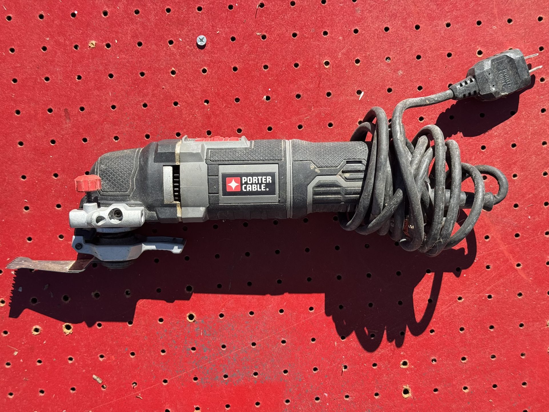 PORTER CABLE PCE605 3 AMP OSCILLATING MULTI-TOOL