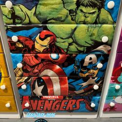 Avengers Five Drawer Dresser Compressed New Cómoda