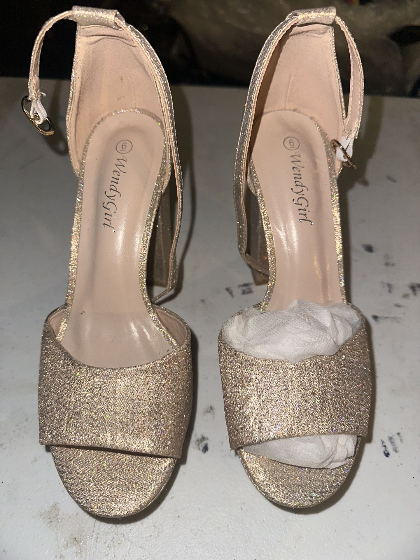 Wendy Girl 4 Inch Heels NWT