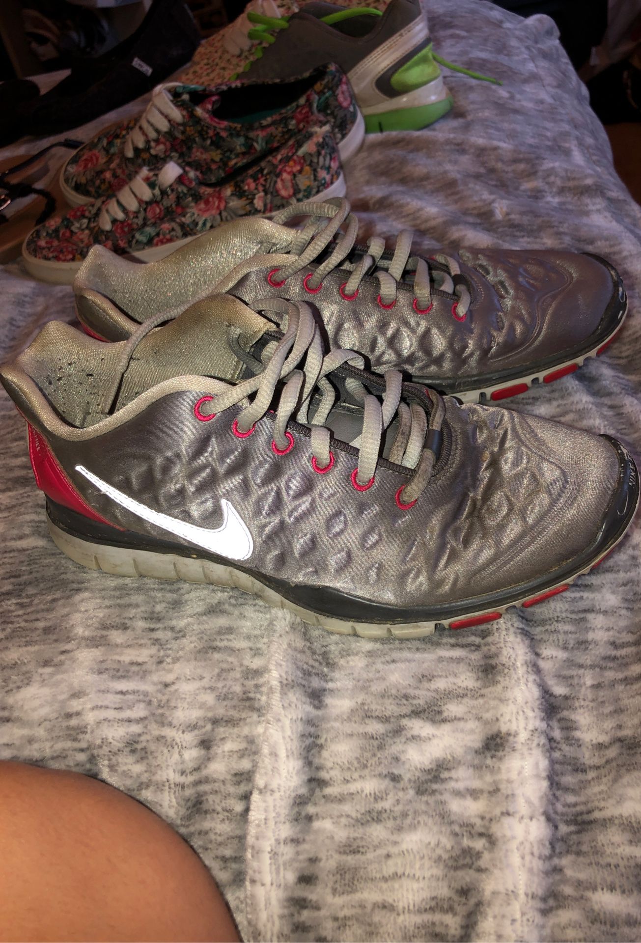 Nike tennis shoes