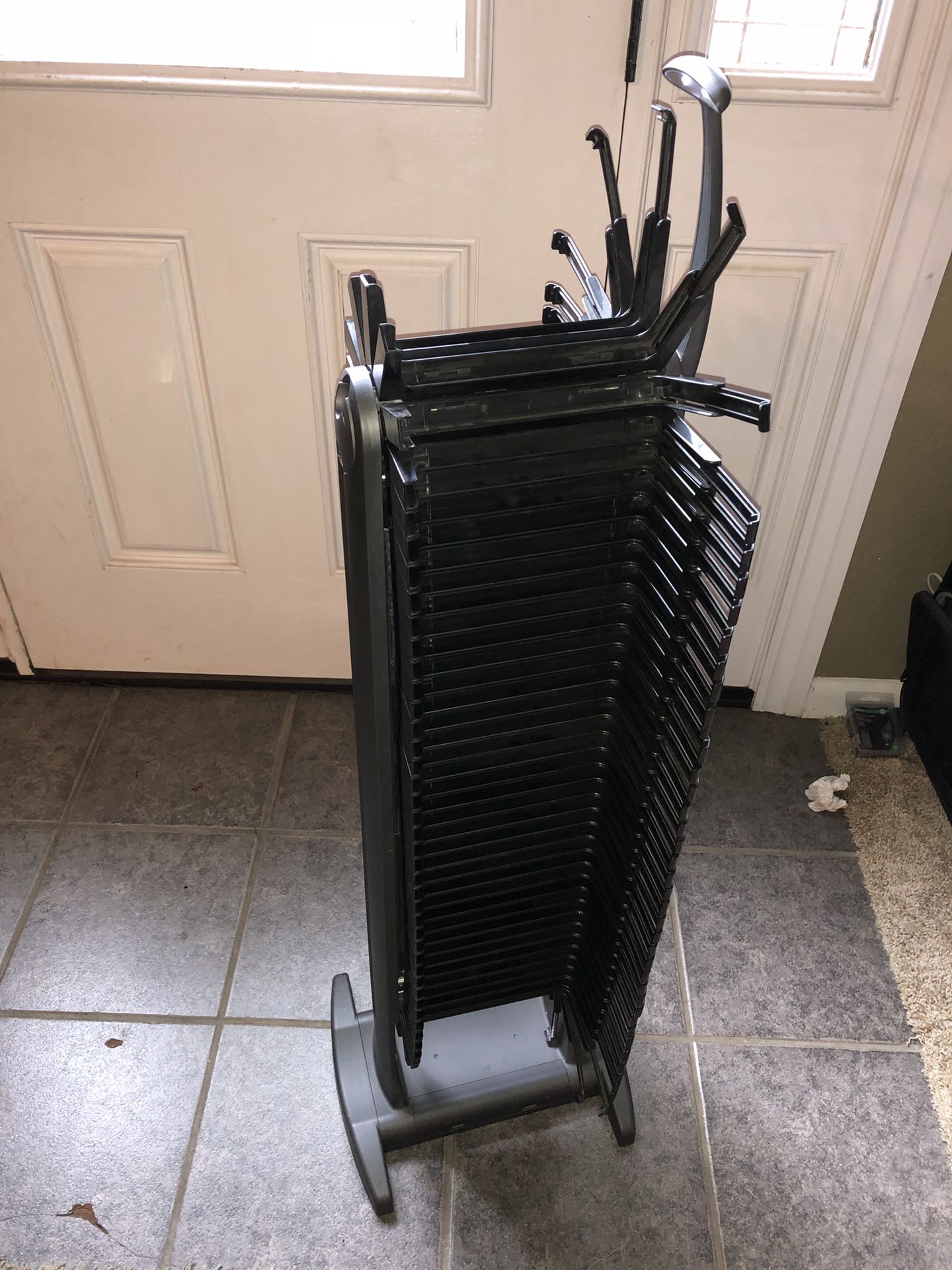 Rare Sharper Image DVD Power Tower 80 motorized Organizer with led light