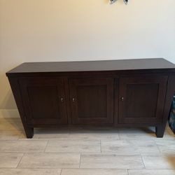 Ethan Allen Buffet / Side Board