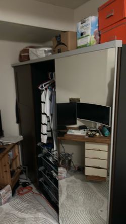 Closet/wardrobe