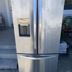 Nevera Marca Whirlpool Grnade En Stainless Steel, Big Stainless steel Fridge with frezer! ❄️ ☃️ 