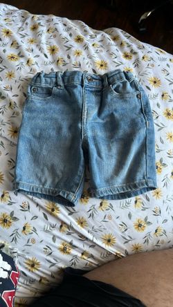 Toddler’s 2T Jean Shorts