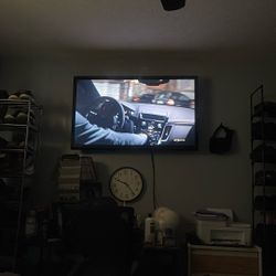 55 Inch TV For Sale (Must Pick Up)