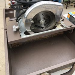 Vintage Polished Craftsman 7 1/2 inch Circular saw with metal case