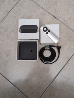 Apple tv 3rd generation A1469 with power cord and remote