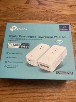 Gigabit pass through Powerline Wifi Extender Kit