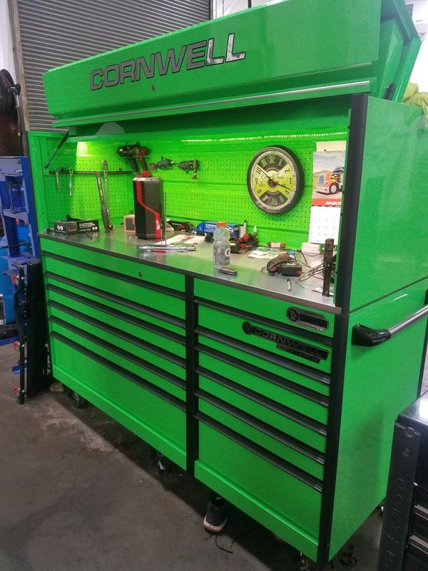 Cornwell custom series tool box for Sale in Seattle, WA OfferUp