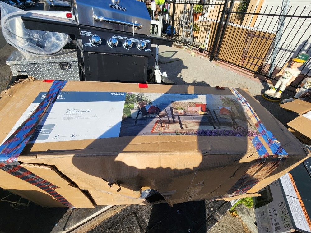 Brand New Patio Furniture Set