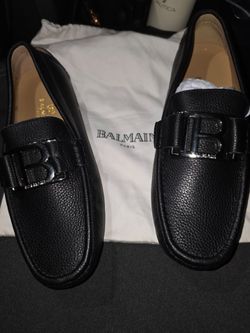 Shoes size 9