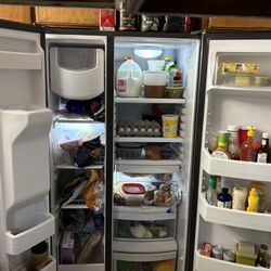 GE Refrigerator 