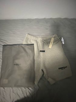 Ess shorts brand new haven’t worn