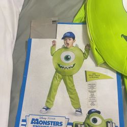 Mile Wasowski Costume