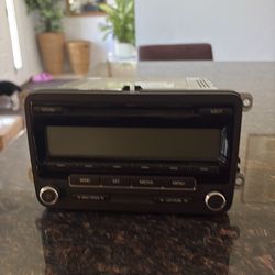 Volkswagen GTI 2011 radio