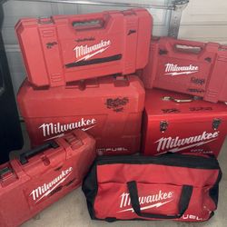 FULL MILWAUKEE SET - SEND OFFERS 