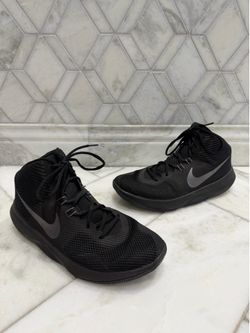 Size 10 Men’s Nike Air Precision Black / Grey Basketball Shoes