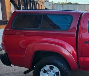 2005 - 2015 toyota tacoma 5ft Ranch Truck Camper Shell Topper