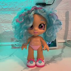 Cute Shop Kins Doll!