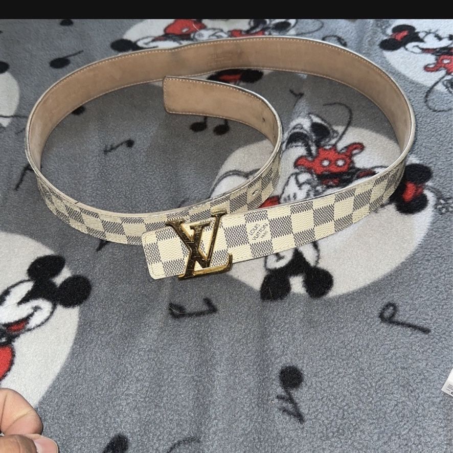 Louis Vuitton Initials LV Belt Matte Black for Sale in San Jose, CA