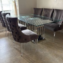 Dinning Table 