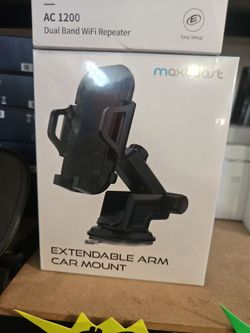 Extendable arm car mount
