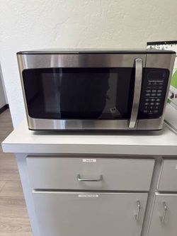 Hamilton Beach Stainless Steel Countertop Microwave