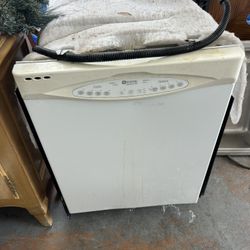 Maytag White Dishwasher - Works Great 