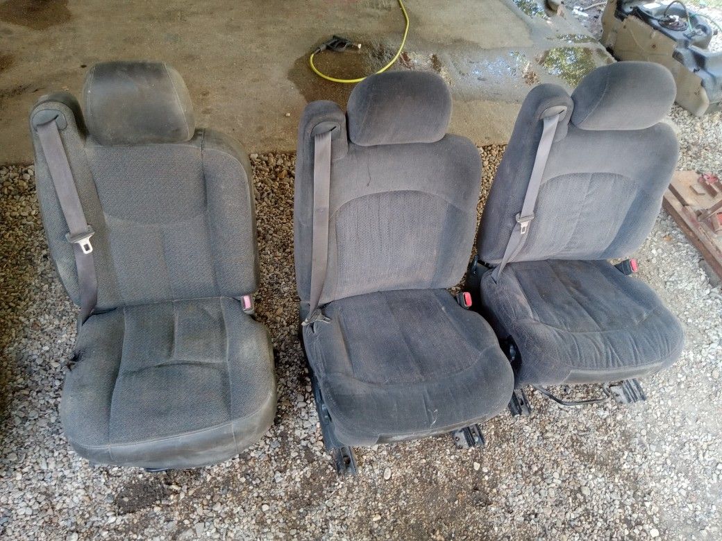 99-06 chevy/ GMC passenger seats