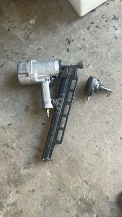 Nail gun