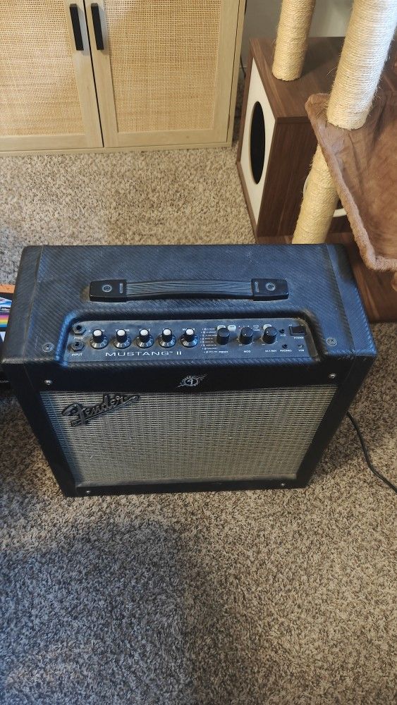 Fender Mustang II Guitar Amp 