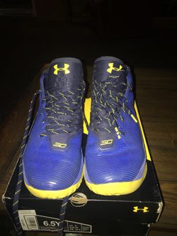 Curry shoes size 6.5youth $20