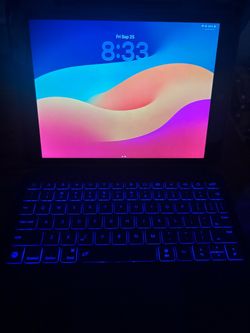 iPad 9th Generation 256GB + Keyboard Case