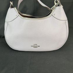 Coach- Mara Hobo