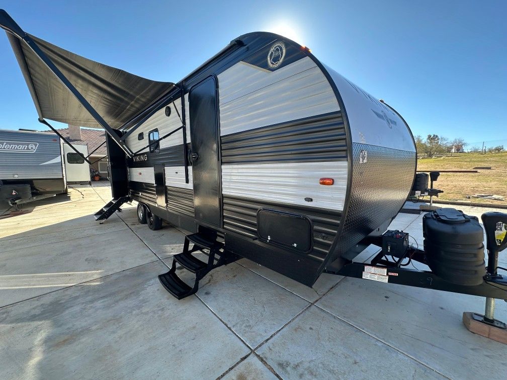 2022 VIKING UNIVERSARIO LUXURY RV ✨️ 👌