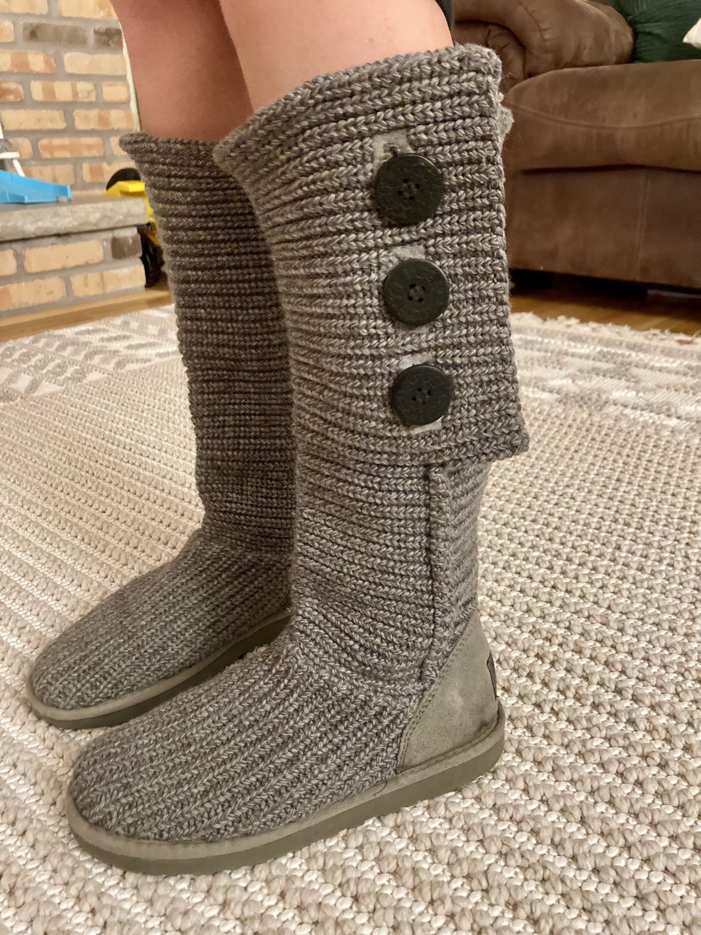 Ugg Gray Knit Boots Size 7