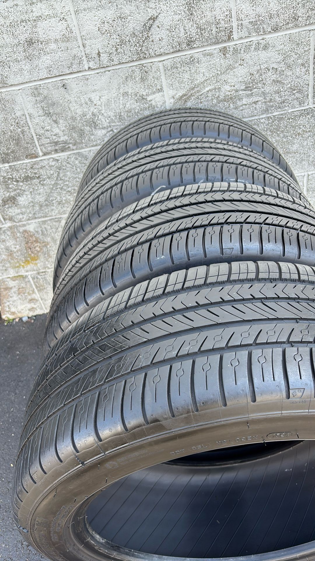 245/45R19 Michelin Pilot Sport All Season