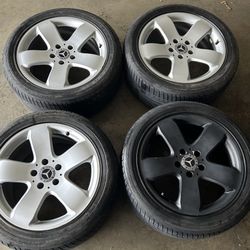 Set of 4 Mercedes Benz E320 E350 OEM 17” wheels Rims tires