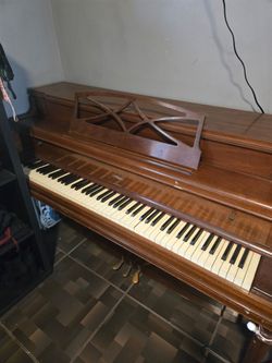 Piano for sale!!